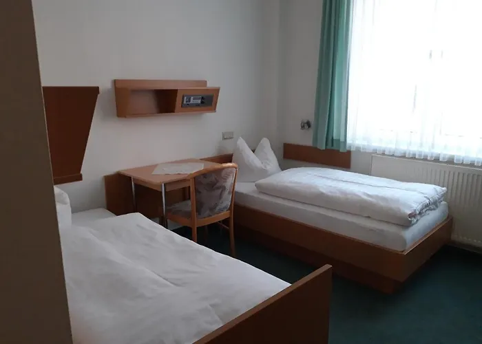 Zum Sportforum Hotel 2*